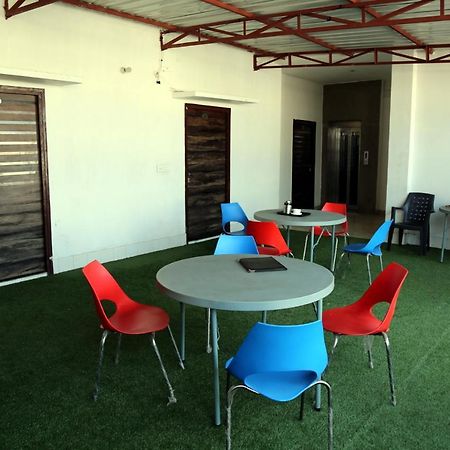 Shree Anand Dham Hotel Vrindavan Exterior photo